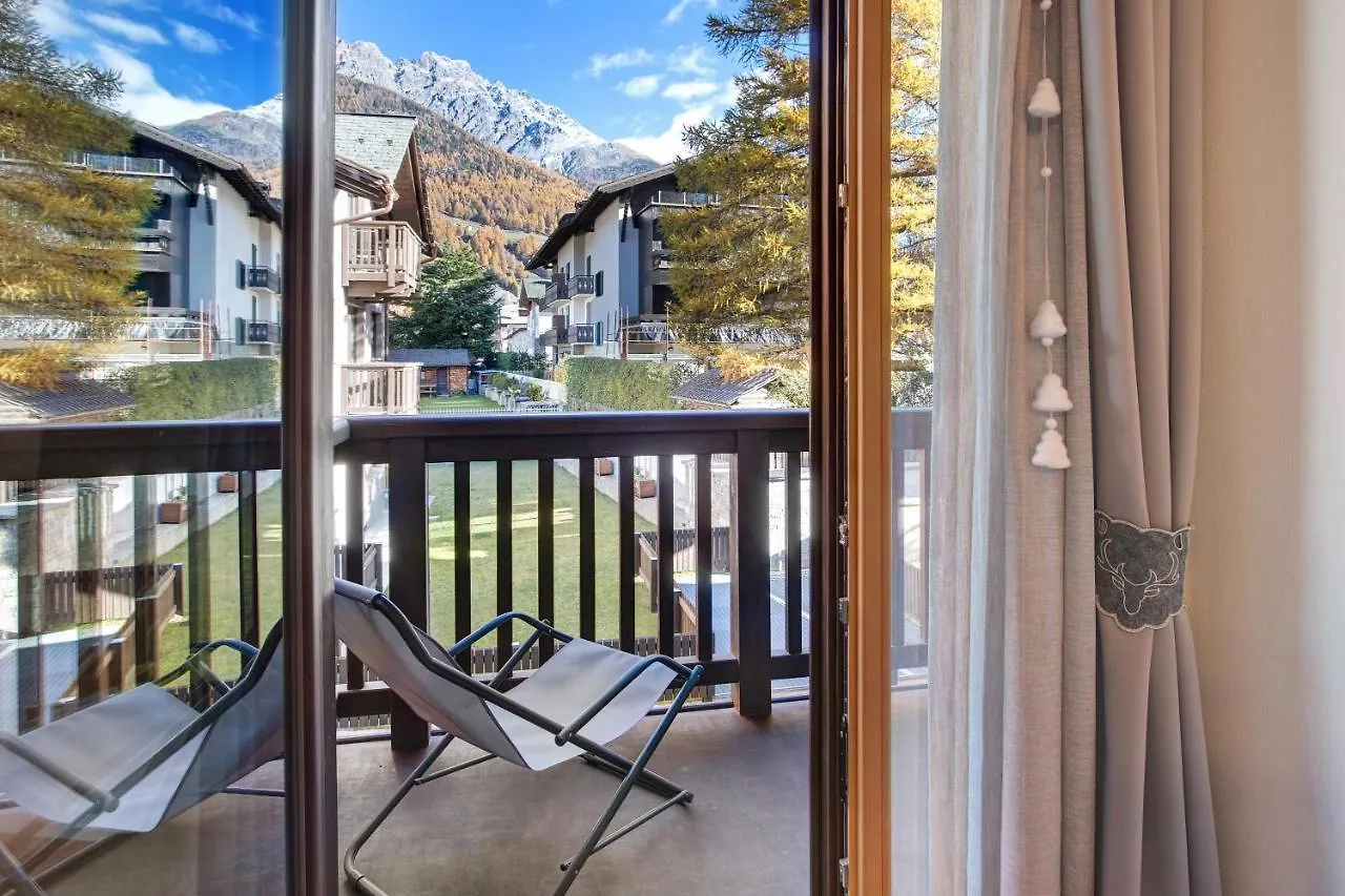 Olympic Chalet 11 Bormio 0*,  Italy